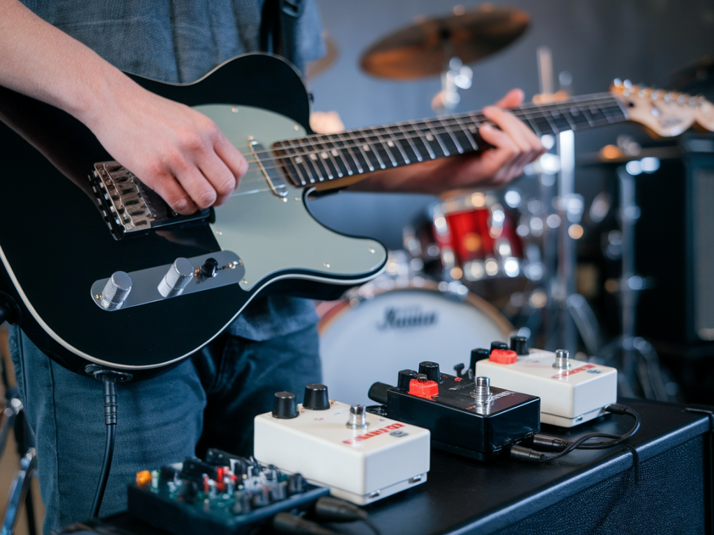 Quel petit pack d'effets (3 pédales max) pour obtenir un son post-metal qui tient en répétition